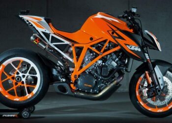 Мотоцикл KTM 1290 Super Duke R Prototype 2013