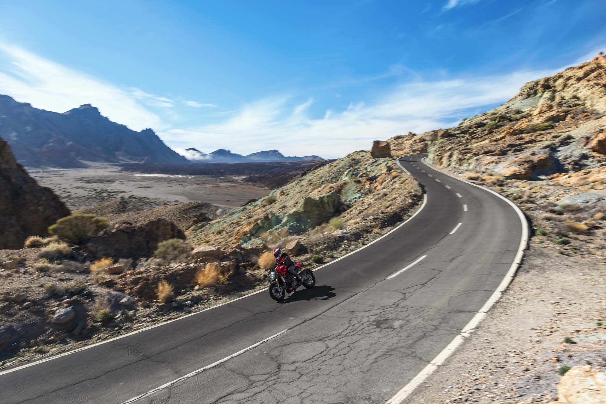 2014-ducati-monster-1200-action-20.jpg Мотоцикл Ducati Monster 1200S 2014