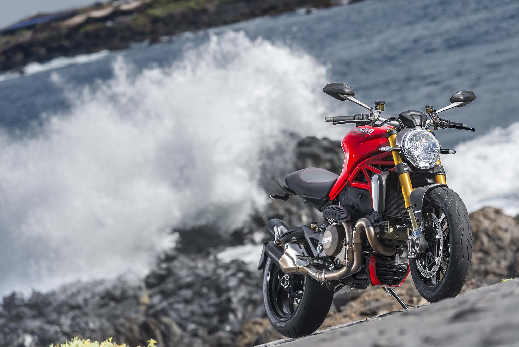 2014-ducati-monster-1200-still-09.jpg Мотоцикл Ducati Monster 1200S 2014