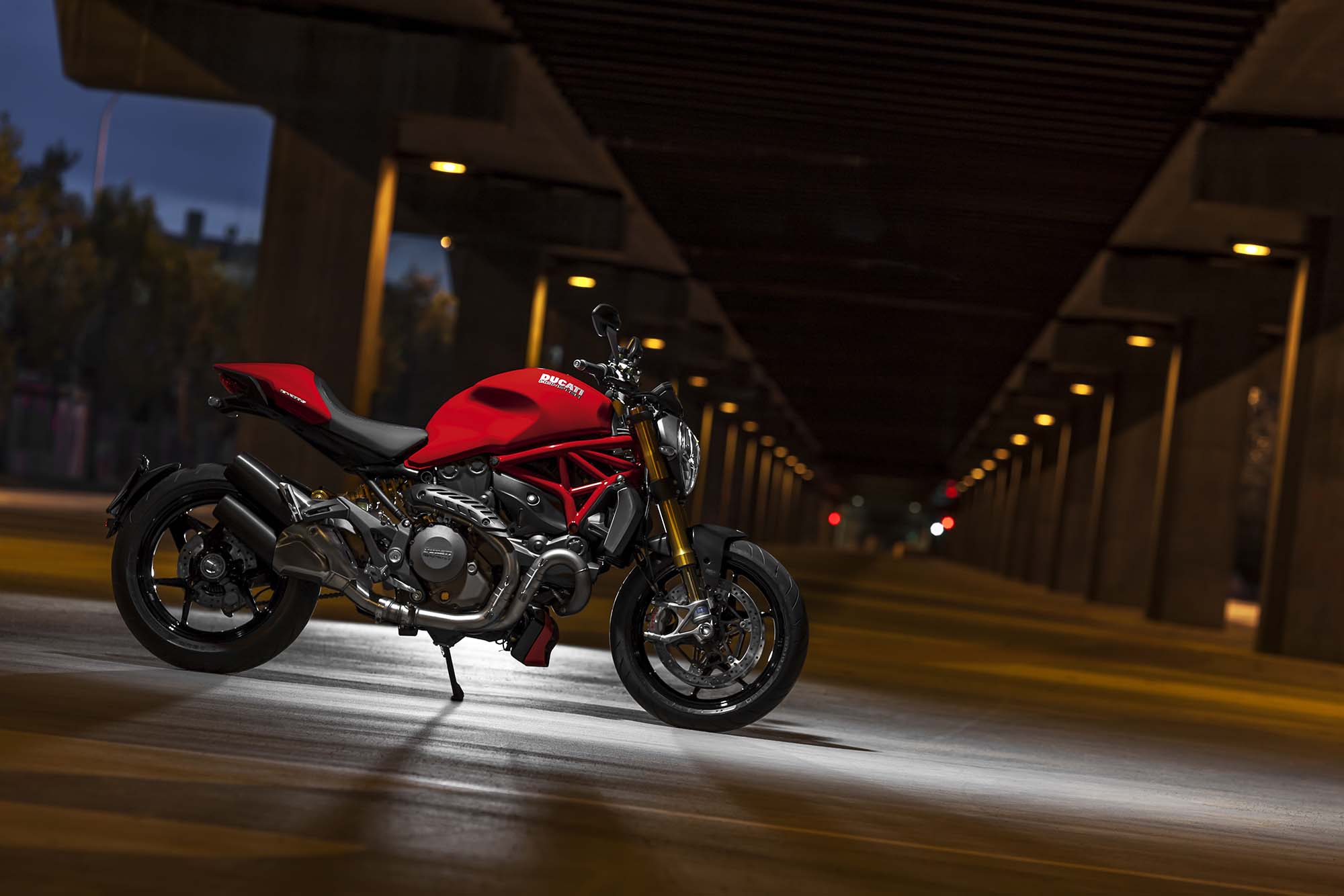 2014-ducati-monster-1200-still-18.jpg Мотоцикл Ducati Monster 1200S 2014