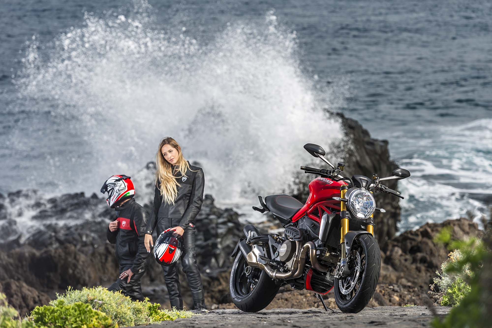 2014-ducati-monster-1200-still-19.jpg Мотоцикл Ducati Monster 1200S 2014