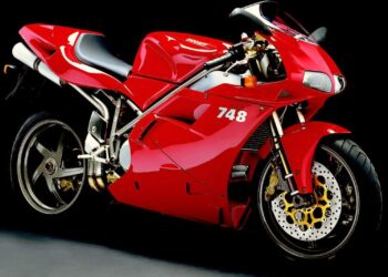 Мотоцикл Ducati 748 Biposto 1999