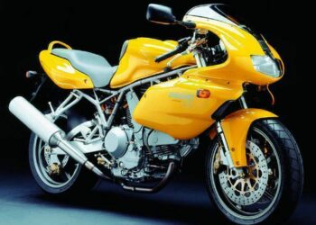 Мотоцикл Ducati 900SS Half Faird 2000
