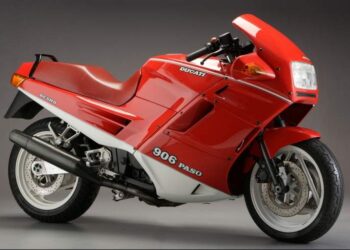 Мотоцикл Ducati 906 Paso 1989