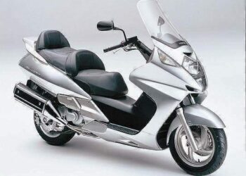 Мотоцикл Honda FJS 600 Silver Wing 2006