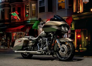 Мотоцикл Harley Davidson FLTRX Road Glide Custom CVO 2013