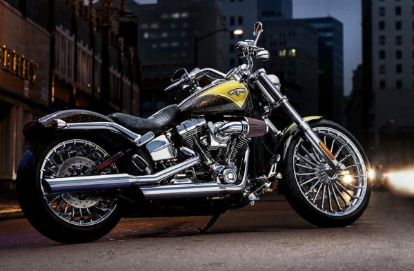 FXSB-Breakout-CVO_2013_1.jpg Мотоцикл Harley Davidson FXSB Breakout CVO 2013