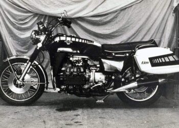 Мотоцикл Honda Gold Wing Prototype M1 1972