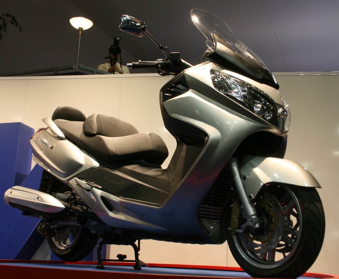 MaxSym-400i_2014_3.jpg Мотоцикл SYM MaxSym 400i 2014