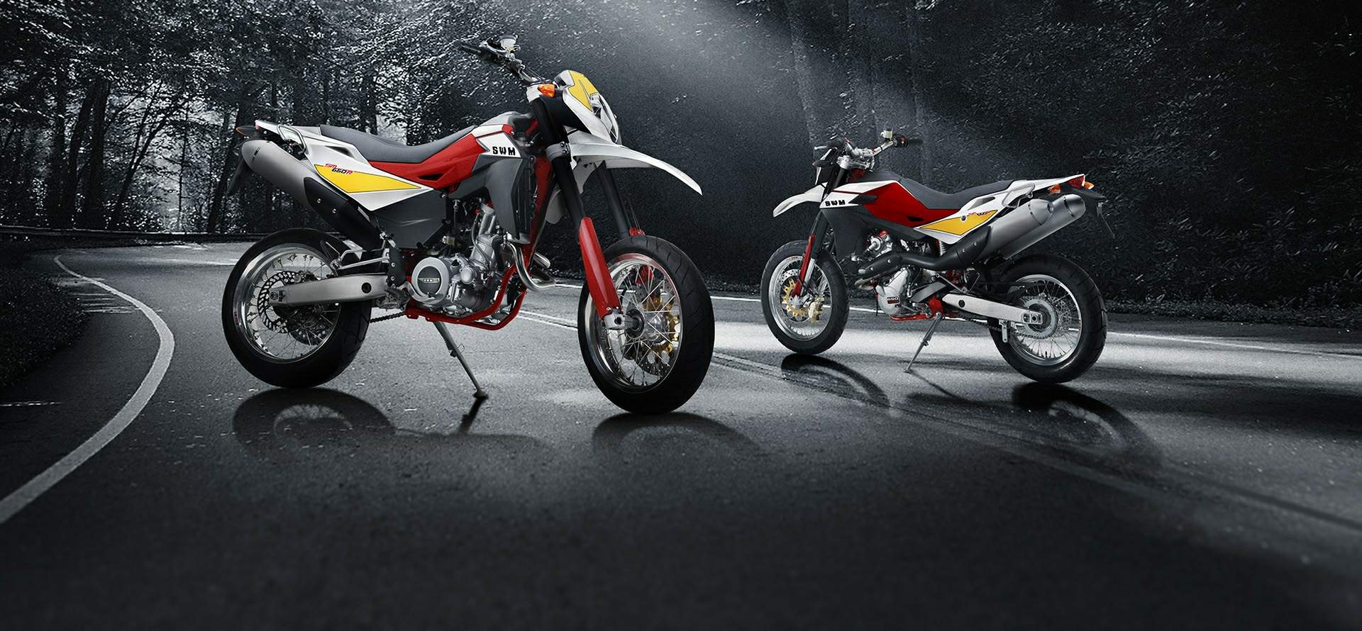 SM-650R_2015_2.jpg Мотоцикл SWM SM 650R 2015