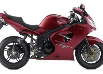 Мотоцикл Triumph Sprint ST 1050 2006