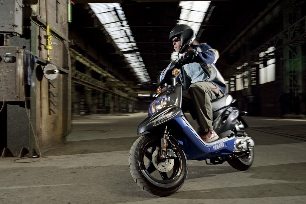 bws-12_2006_2.jpg Мотоцикл Yamaha BWS 12 2006