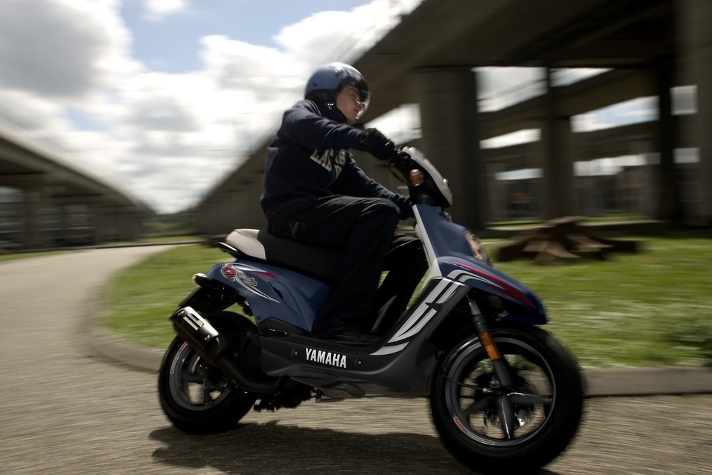 bws-12_2006_3.jpg Мотоцикл Yamaha BWS 12 2006