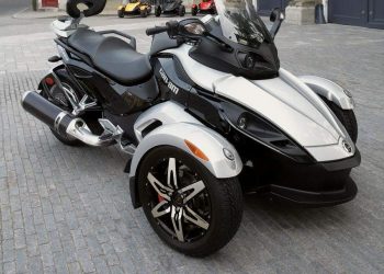 Мотоцикл BRP Can-am Can Am Spyder Roadster SM5 2008