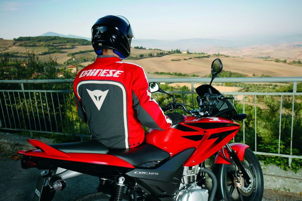 cbf-125_2012_12.jpg Мотоцикл Honda CBF 125 2012