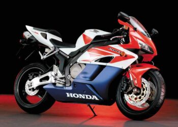 Мотоцикл Honda CBR 1000RR 2004