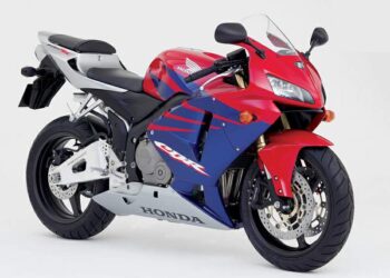 Мотоцикл Honda CBR 600RR 2005