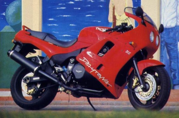 Мотоцикл Triumph Daytona 1200 1993