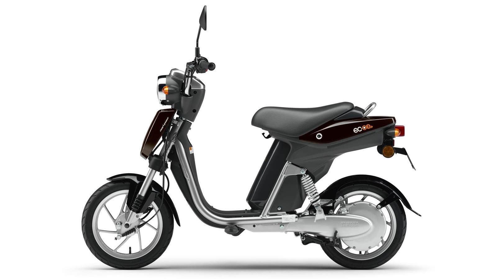 ec-03_2013_14.jpg Мотоцикл Yamaha EC-03 2013