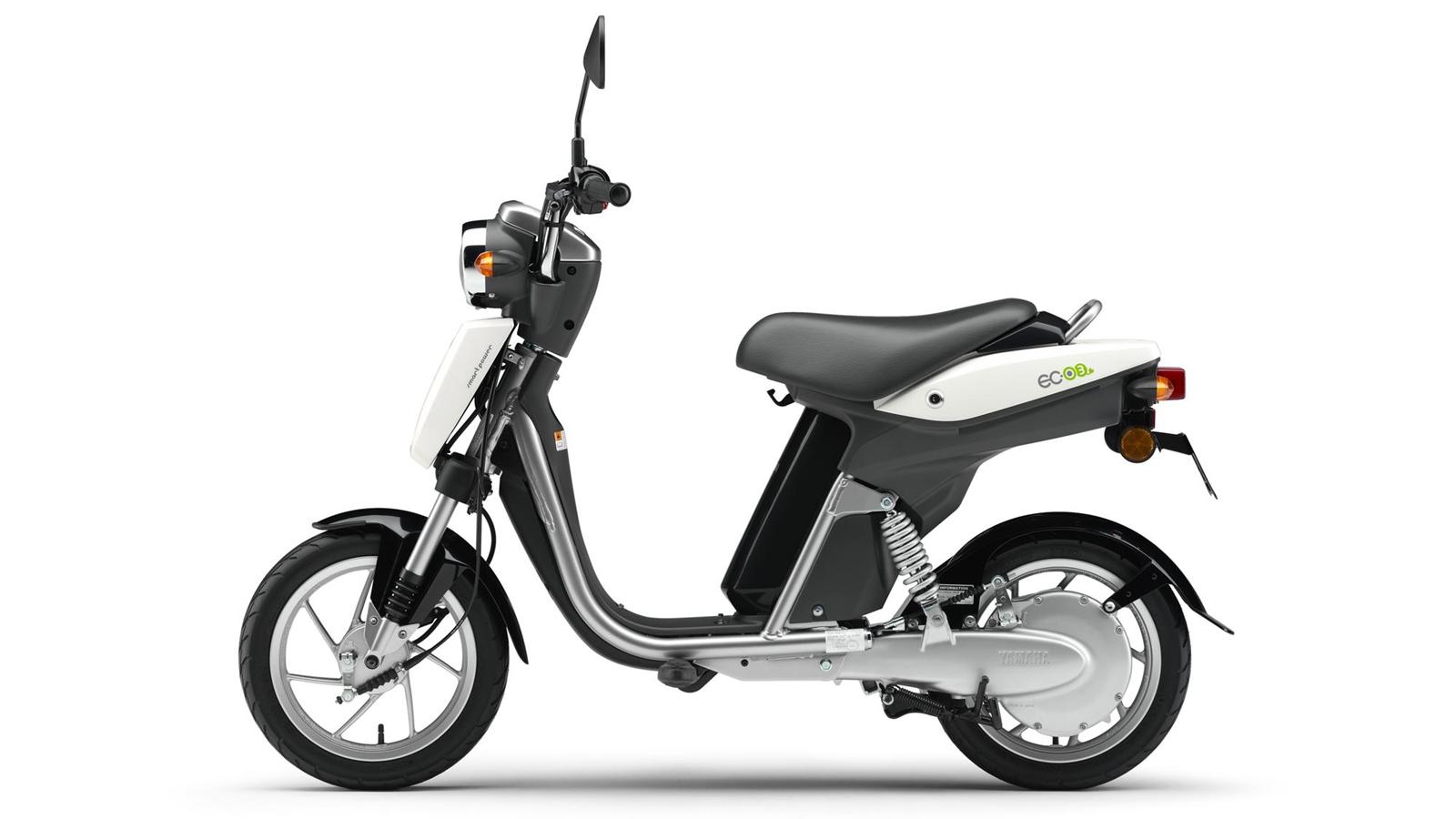 ec-03_2013_18.jpg Мотоцикл Yamaha EC-03 2013