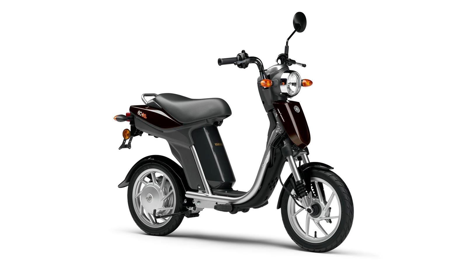 ec-03_2013_24.jpg Мотоцикл Yamaha EC-03 2013