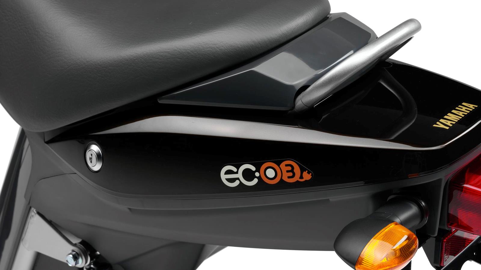 ec-03_2013_28.jpg Мотоцикл Yamaha EC-03 2013