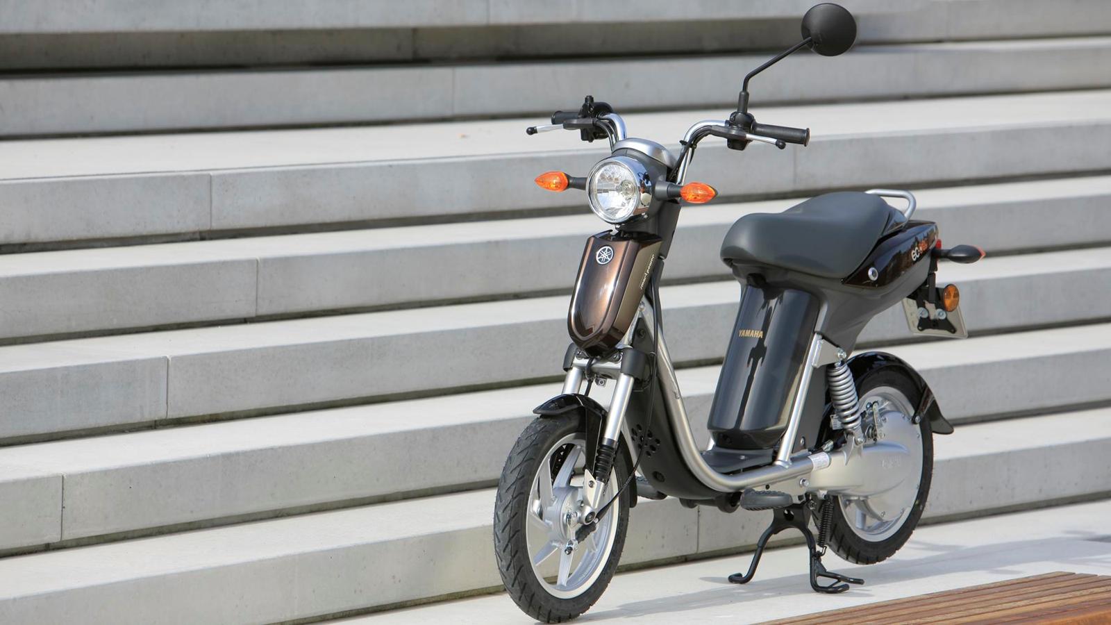 ec-03_2013_43.jpg Мотоцикл Yamaha EC-03 2013