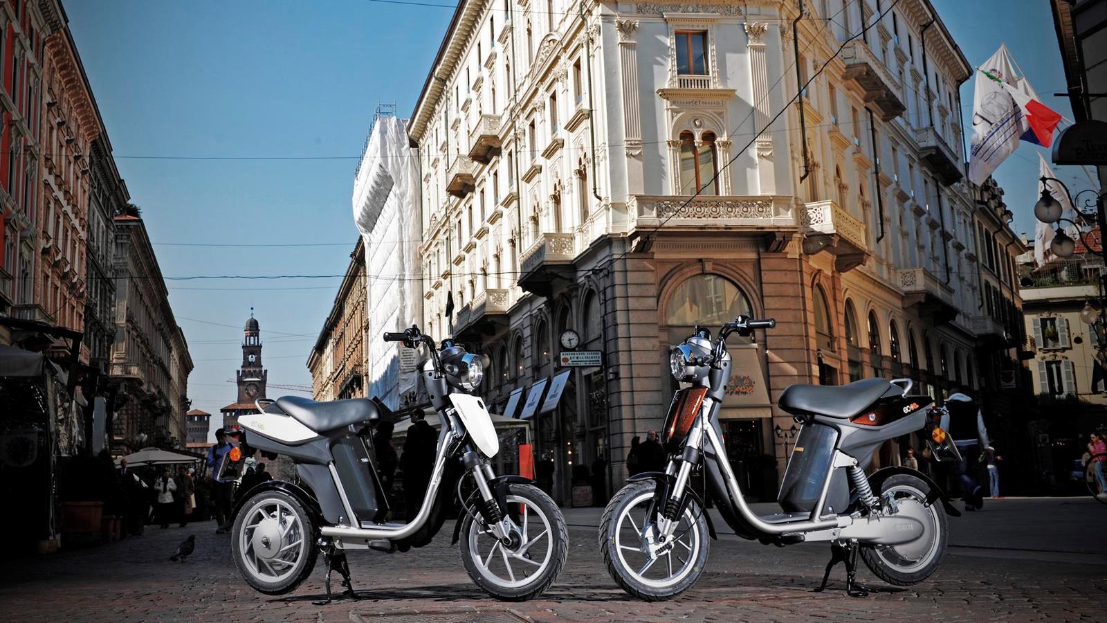 ec-03_2013_8.jpg Мотоцикл Yamaha EC-03 2013