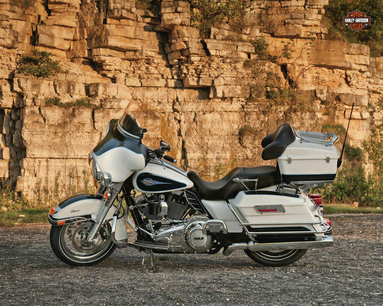 flhtc-electra-glide-classic_2013_3.jpg Мотоцикл Harley Davidson FLHTC Electra Glide Classic 2013