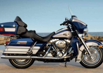Мотоцикл Harley Davidson FLHTCU Ultra Classic Electra Glide 2005