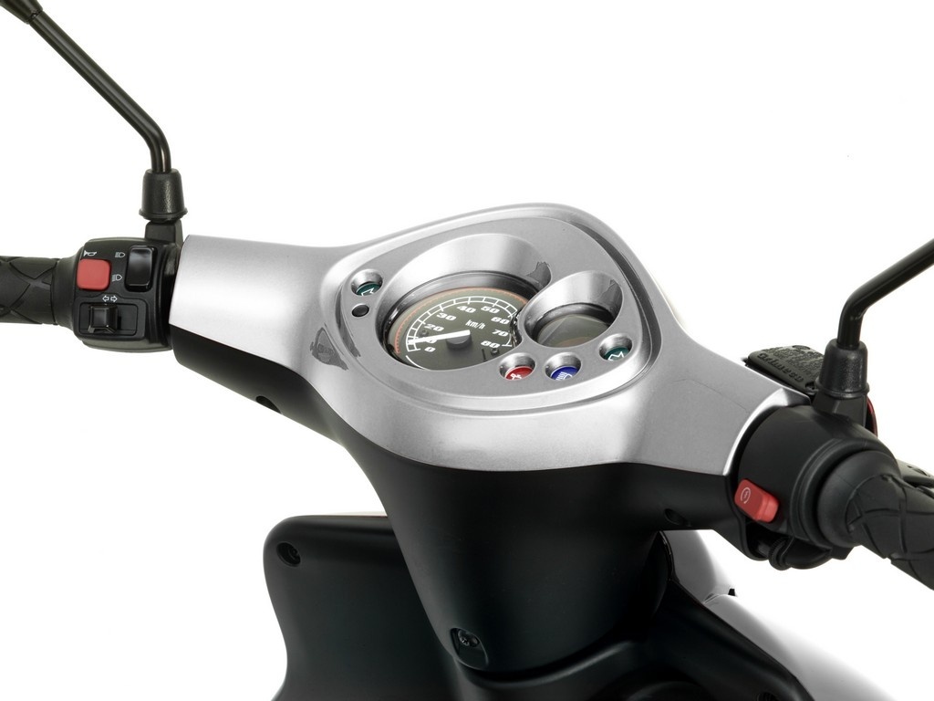 jog-50-r_2007_7.jpg Мотоцикл Yamaha JOG 50 R 2007