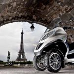 Мотоцикл Piaggio MP3 300 Hybrid 2010