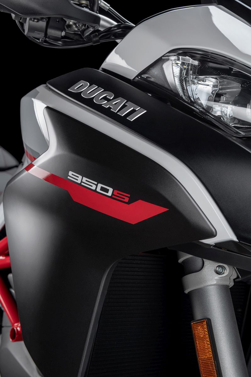 multistrada-950-s-gp-white_2020_10.jpg Мотоцикл Ducati Multistrada 950 S GP White 2020