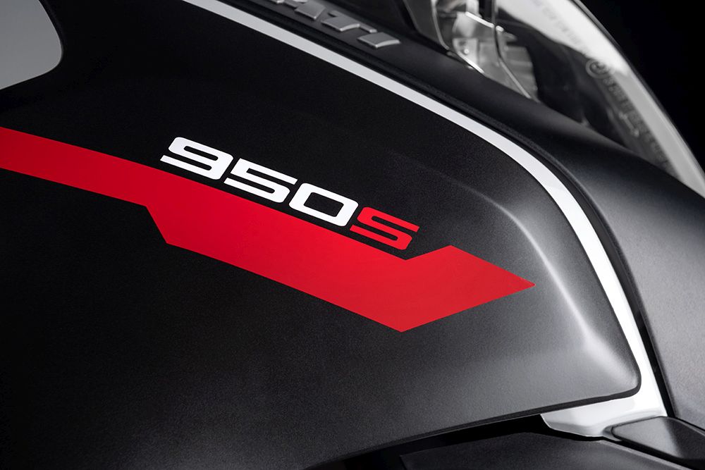 multistrada-950-s-gp-white_2020_5.jpg Мотоцикл Ducati Multistrada 950 S GP White 2020