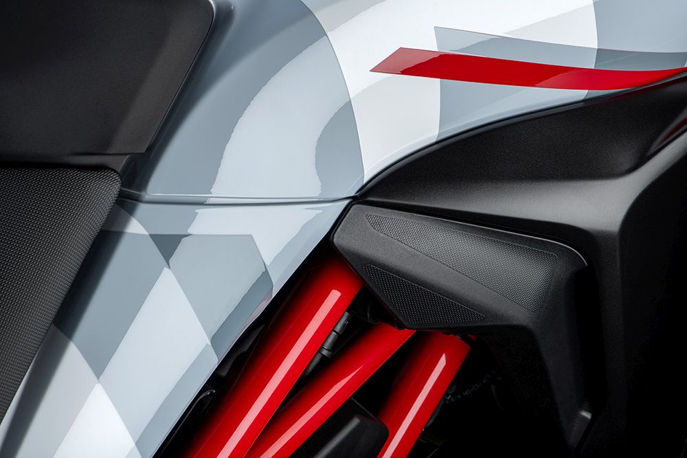 multistrada-950-s-gp-white_2020_6.jpg Мотоцикл Ducati Multistrada 950 S GP White 2020