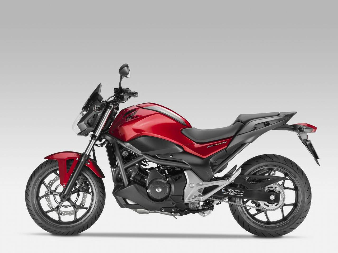 nc-700s-dct_2016_1.jpg Мотоцикл Honda NC 700S 2016