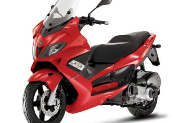 Мотоцикл Gilera Nexus 300 2009