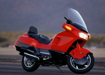 Мотоцикл Honda PC 800 Pacific Coast 1993