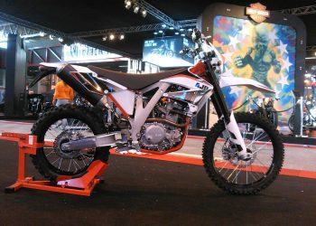 Мотоцикл AJP PR5 250LC Enduro 2013