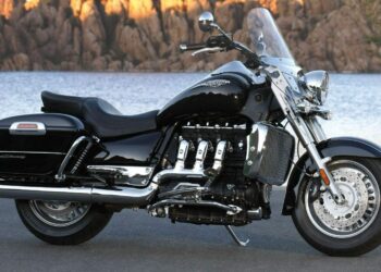 Мотоцикл Triumph Rocket III Touring 2010