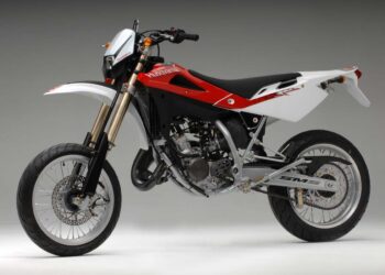 Мотоцикл Husqvarna SM 125 S 2008