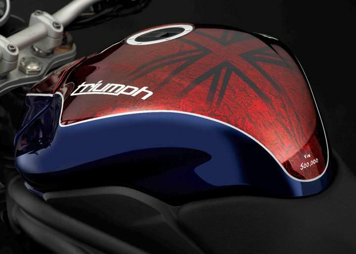 speed-triple-h-alf-millionth-special-edition_2012_3.jpg Мотоцикл Triumph Speed Triple Half Millionth Special Edition 2012