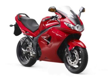 Мотоцикл Triumph Sprint ST 2011