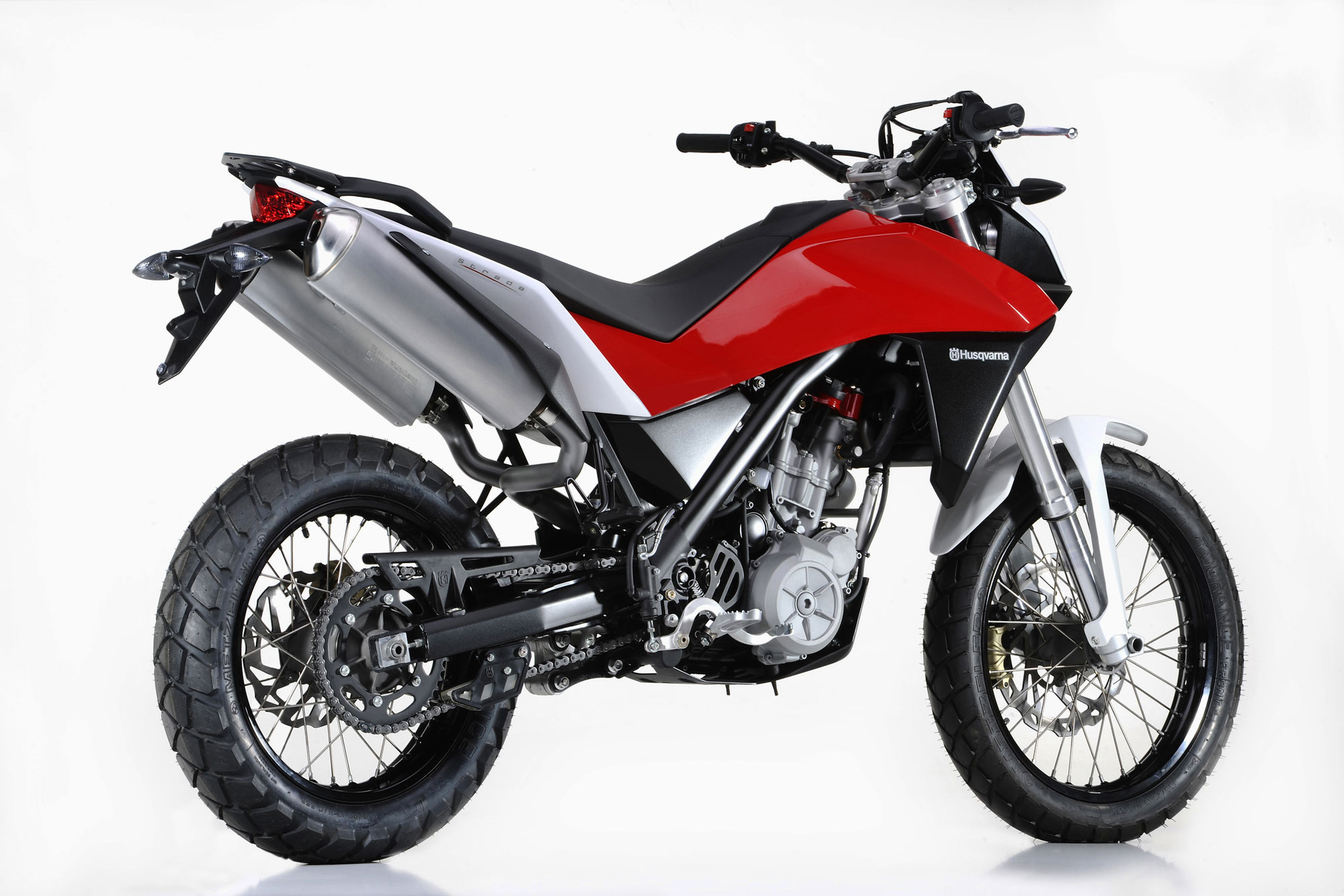 strada-650_2012_2.jpg Мотоцикл Husqvarna Strada 650 2012