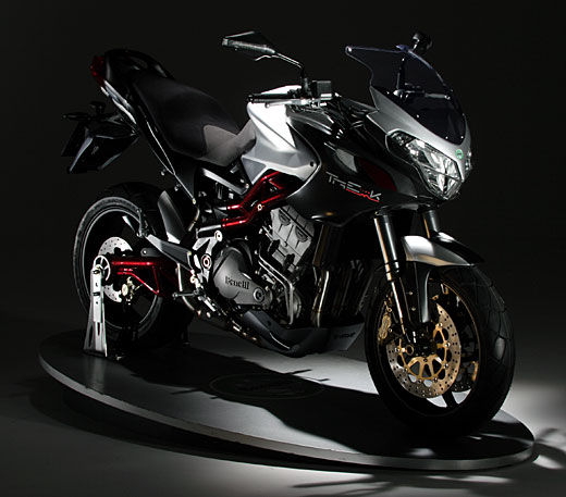 tre-k-1130_2006_2.jpg Мотоцикл Benelli Tre-K 1130 2006