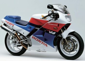 Мотоцикл Honda VFR 400R 1987