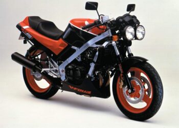 Мотоцикл Honda VFR 400Z 1987