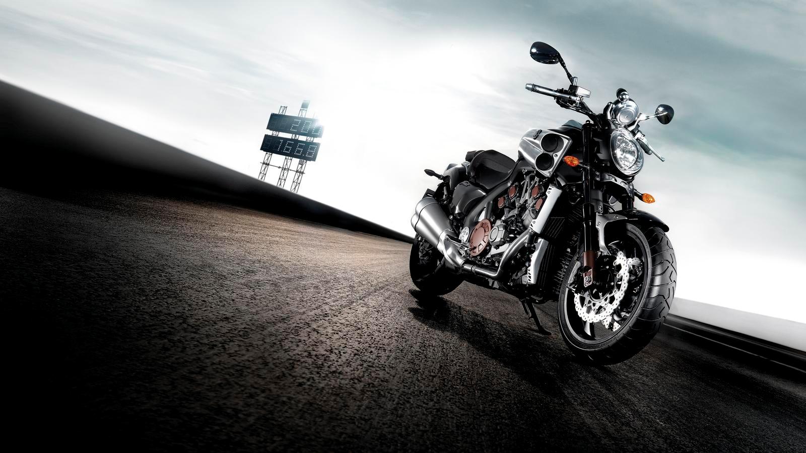 vmax-1700_2012_26.jpg Мотоцикл Yamaha VMAX 1700 2012