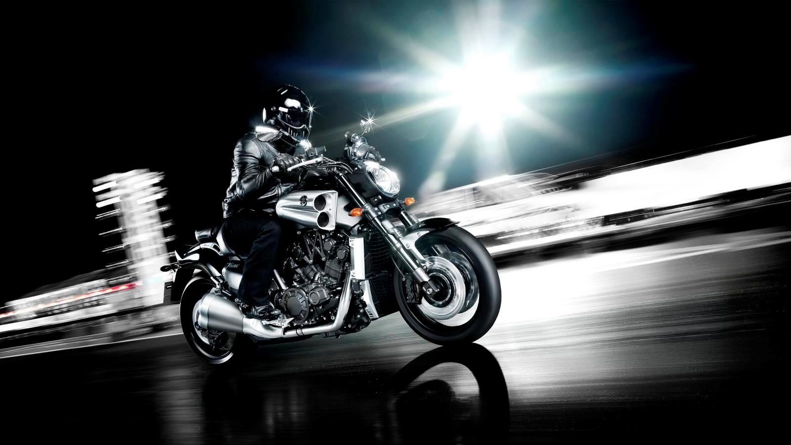 vmax-1700_2012_48.jpg Мотоцикл Yamaha VMAX 1700 2012