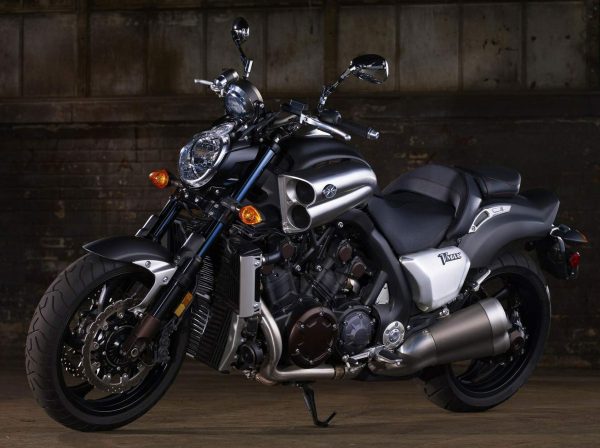 Мотоцикл Yamaha V-Max 2012